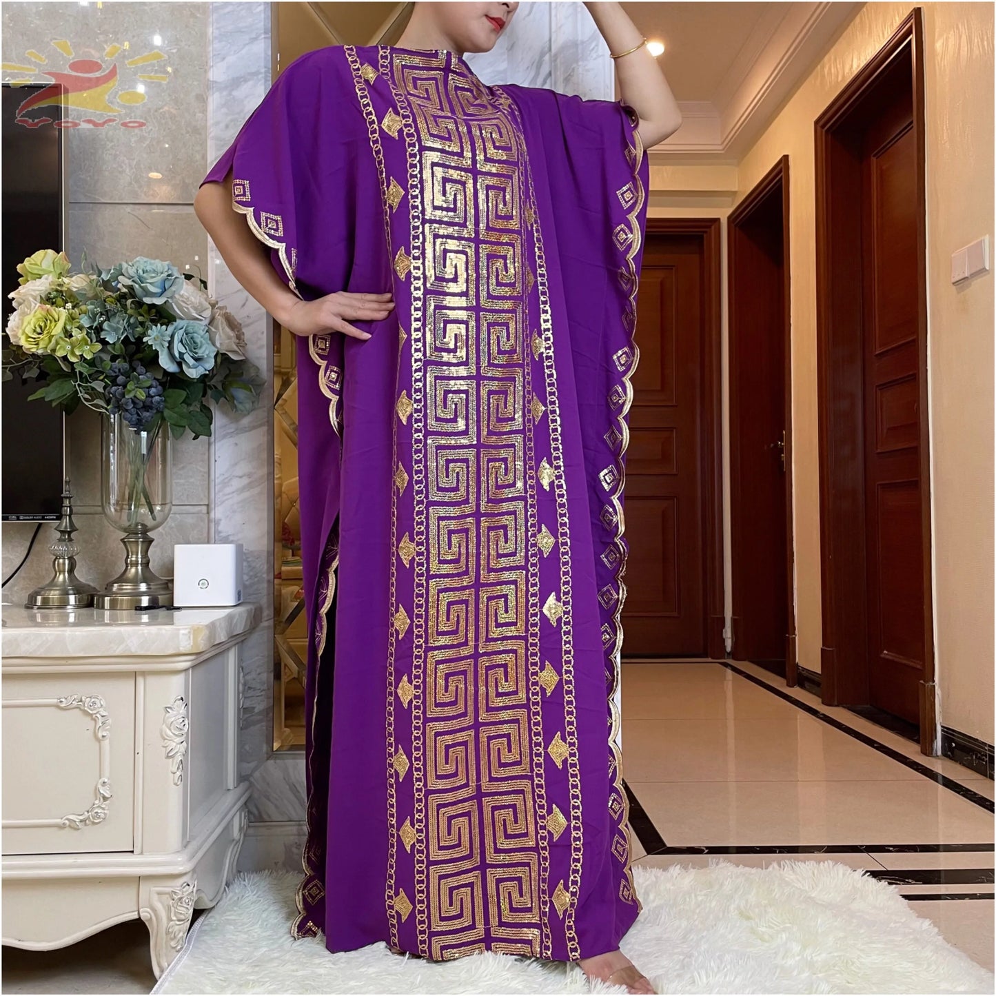 Elegant patterned kaftan